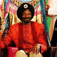 Sherwani-clad Snoop Dogg woos India at Delhi concert